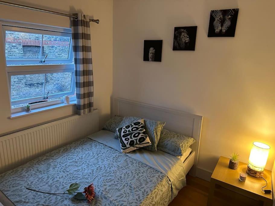 Putney , Modern-flawless ! Londra